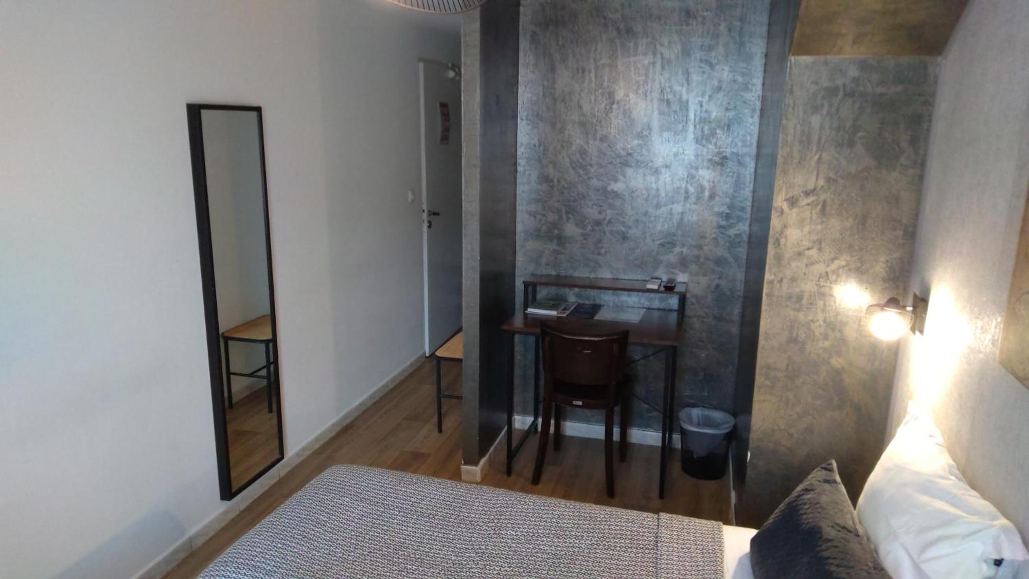 פיירפו-דו-ואר Logis Hotel La Cle Des Songes מראה חיצוני תמונה